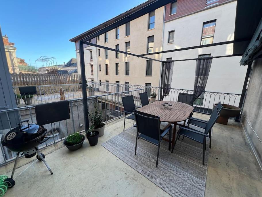 Coeur De Ville, Garage Prive Et Gratuit Avec Terrasse ! Cahors Eksteriør bilde