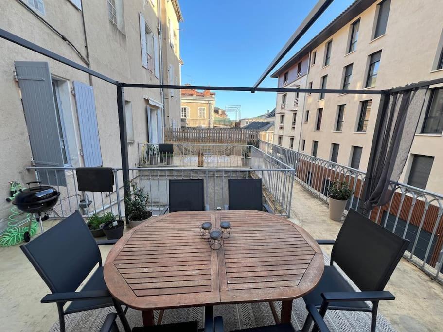 Coeur De Ville, Garage Prive Et Gratuit Avec Terrasse ! Cahors Eksteriør bilde